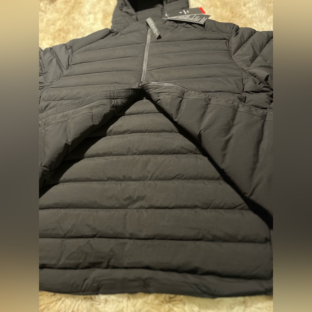 Lululemon men’s navigation jacket nwt black xl or xxl.